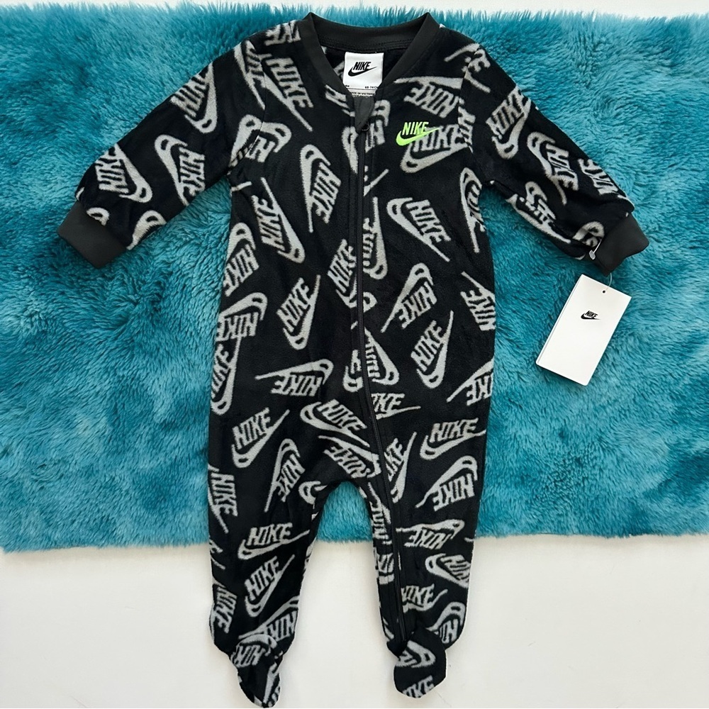 Nike All Over Print Foot Coverall Size 9 Months